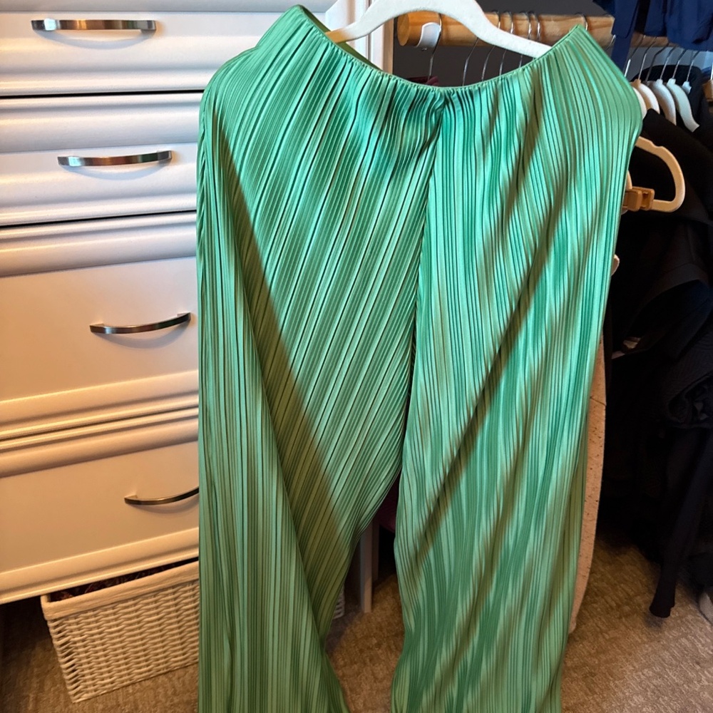 Glam plisse pants ruffle edge elastic waist size s